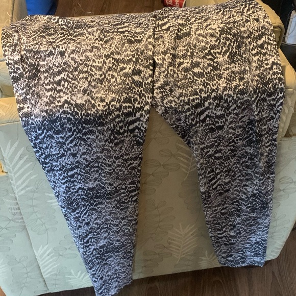 Women super soft stretch pants. - Picture 2 of 8